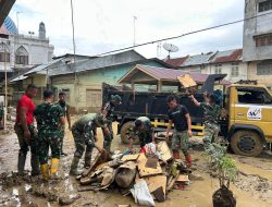 Batalyon Infanteri di Bawah Korem 012/TU Dukung Pemulihan Pascabencana, Fokus Pembersihan Sekolah dan Fasilitas Umum di Aceh Tamiang