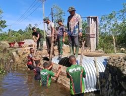 KOREM 012/TU : Pemasangan papan mal dimulai, TNI terus kejar target pembangunan jembatan Aramco Pasi Rasian*