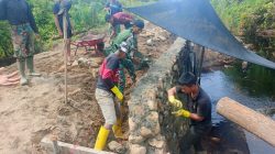 TNI Kebut Pengecoran Pondasi Jembatan di Ketapang II, Akses Masyarakat Segera Terhubung