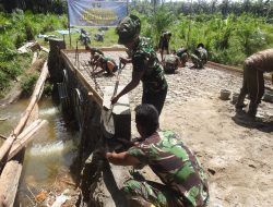 Korem 012/TU : Bahu membahu Kebut Pembangunan Aramco, Perakitan Besi dan Aci Dinding Jembatan Terus Digenjot