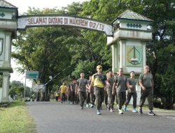 Jumat Sehat, Prajurit dan PNS Korem 012/TU Laksanakan Jalan Bersama
