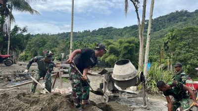 Korem 012/TU : TNI Satgas Jembatan Gantung Perintis Garuda Lanjutkan Pengecoran, Pembangunan Jembatan Gantung