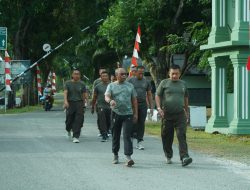 Jum’at Sehat, Korem 012/Teuku Umar Tingkatkan Kebugaran Melalui Jalan Bersama