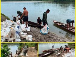 Solid TNI dan Masyarakat, Bersama Siapkan Material Jembatan Lewat Penyeberangan