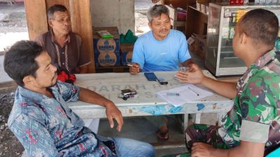 Cuaca Panas, Babinsa Koptu Bukti Pelawi Ingatkan Warga Waspadai Karhutla