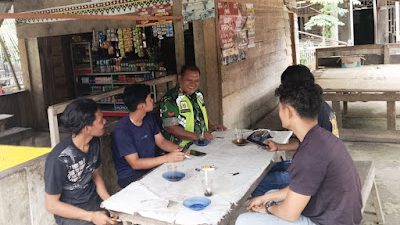 Cegah Narkoba dan Judi Online, Babinsa Koramil 03/Gunung Meriah Ajak Pemuda Desa Seping Baru Jaga Masa Depan