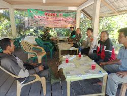 Babinsa dan Bhabinkamtibmas Sosialisasikan Bahaya Karhutla, Ajak Warga Cegah Kebakaran Hutan dan Lahan