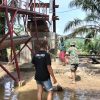 Air Sungai Naik, Personel TNI Tetap Ukur Tali Seling Jembatan Perintis Cibubukan-Serasah